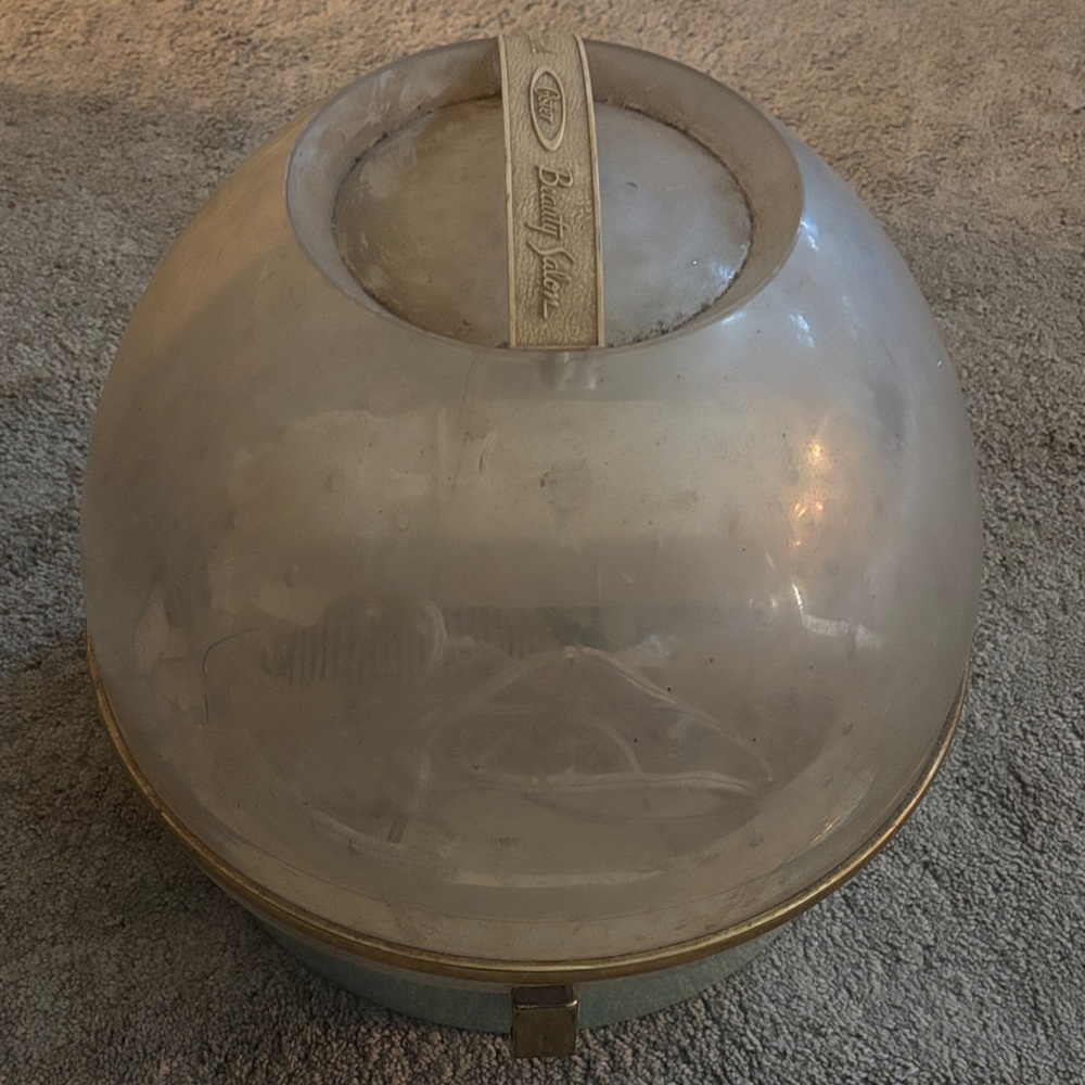 Oster Vintage Hair Dryer in Cream and Gold